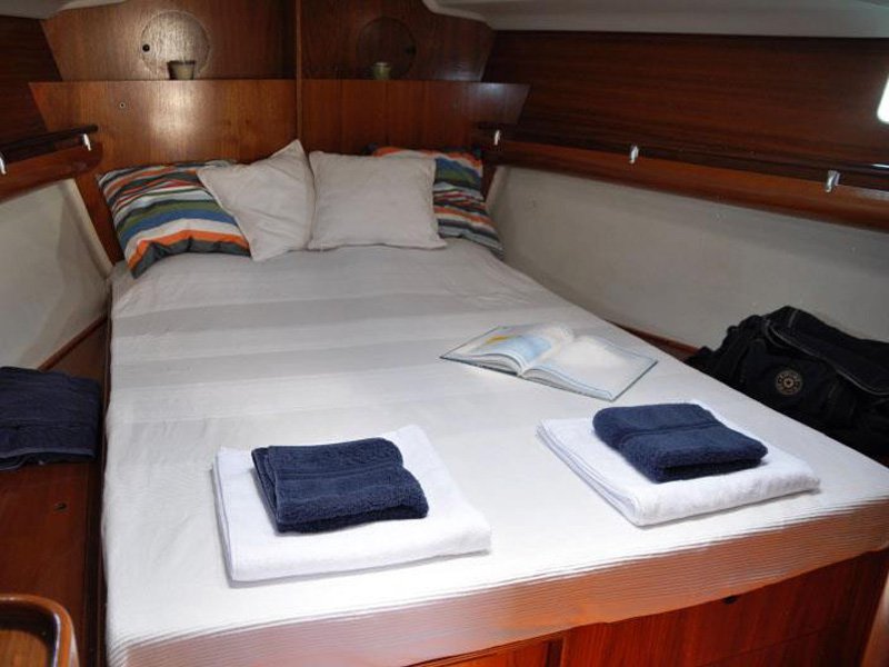 Very cozy and comfortable, this double cabin if the most spacious ever on this kind of boat.